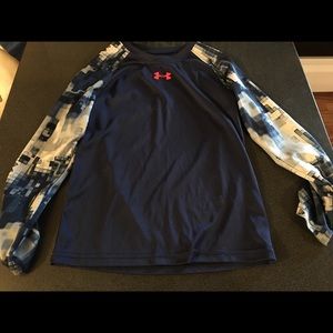 Boys Under armour size 6